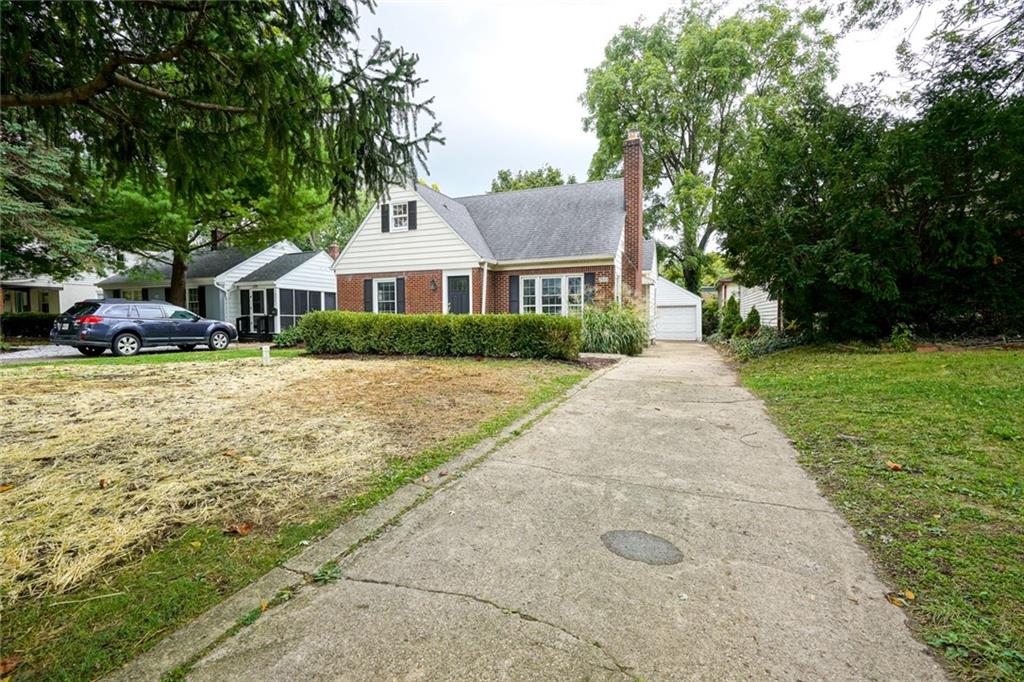2533 KESSLER BLVD E Drive