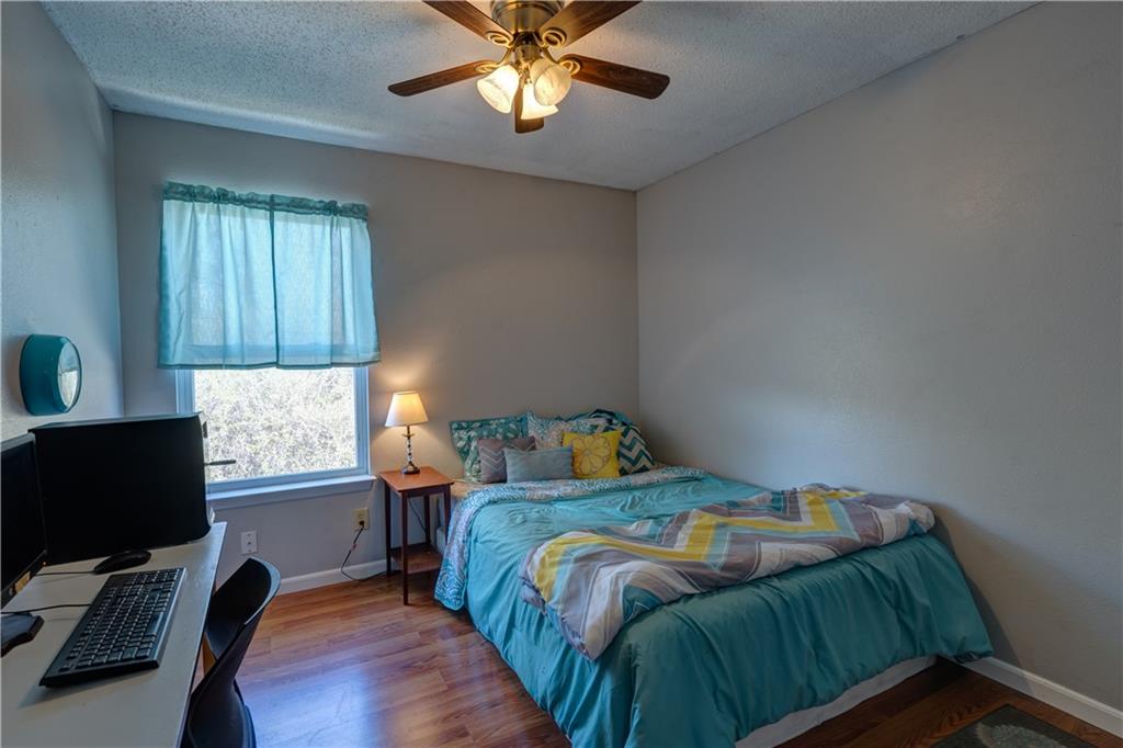 2352 Collins Way
