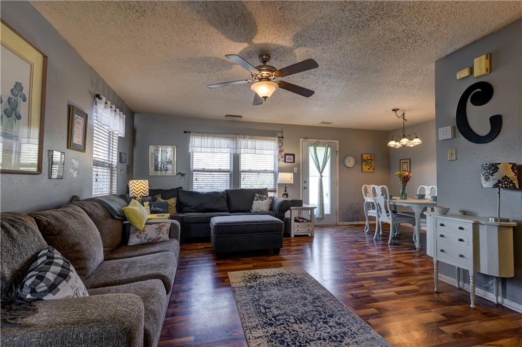 2352 Collins Way