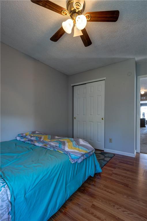 2352 Collins Way