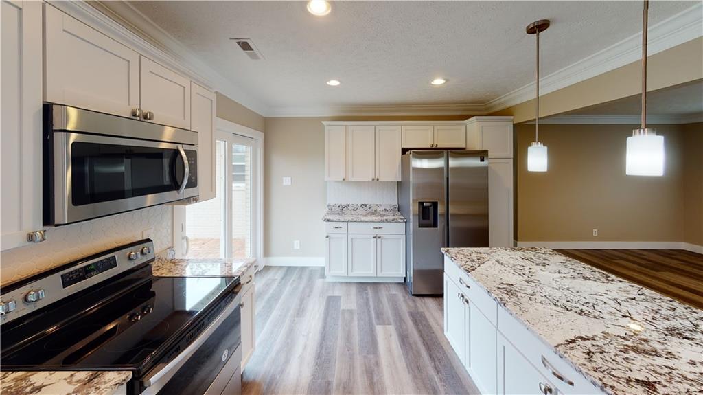 4922 COMANCHE Lane