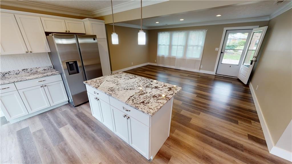 4922 COMANCHE Lane