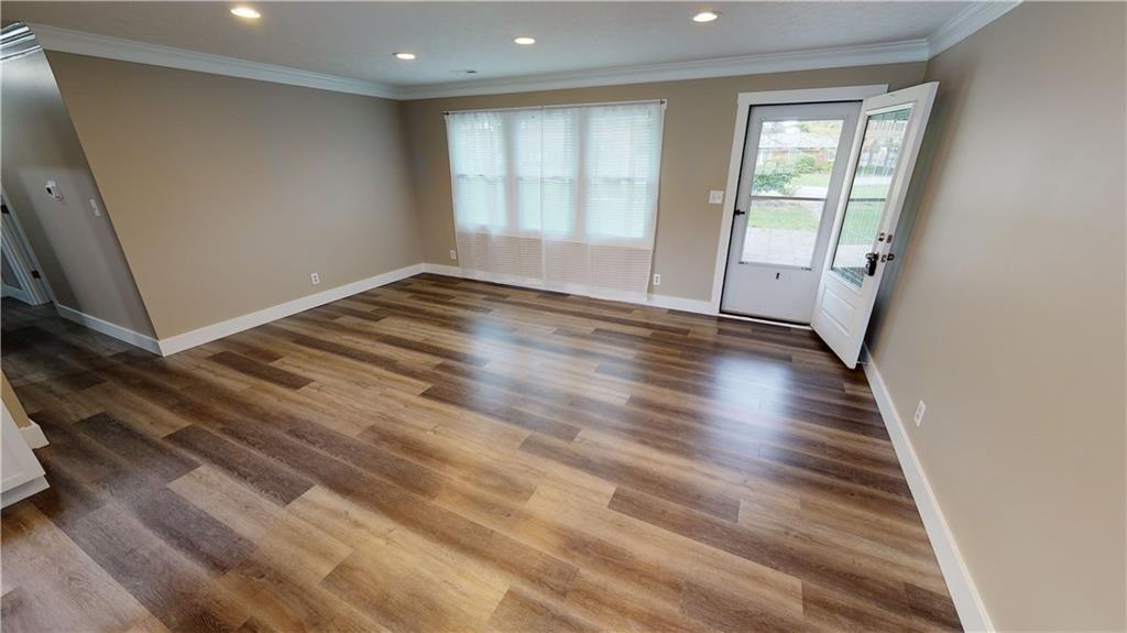 4922 COMANCHE Lane