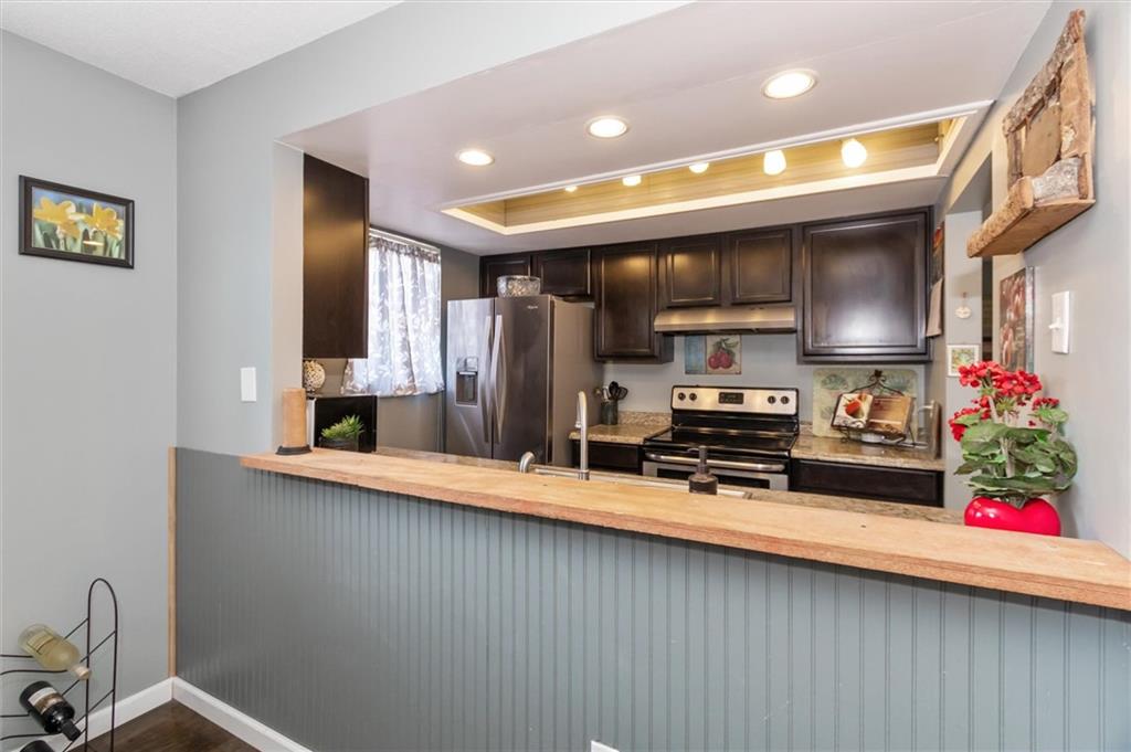 3042 LAKE SHORE DRIVE UNIT C Drive