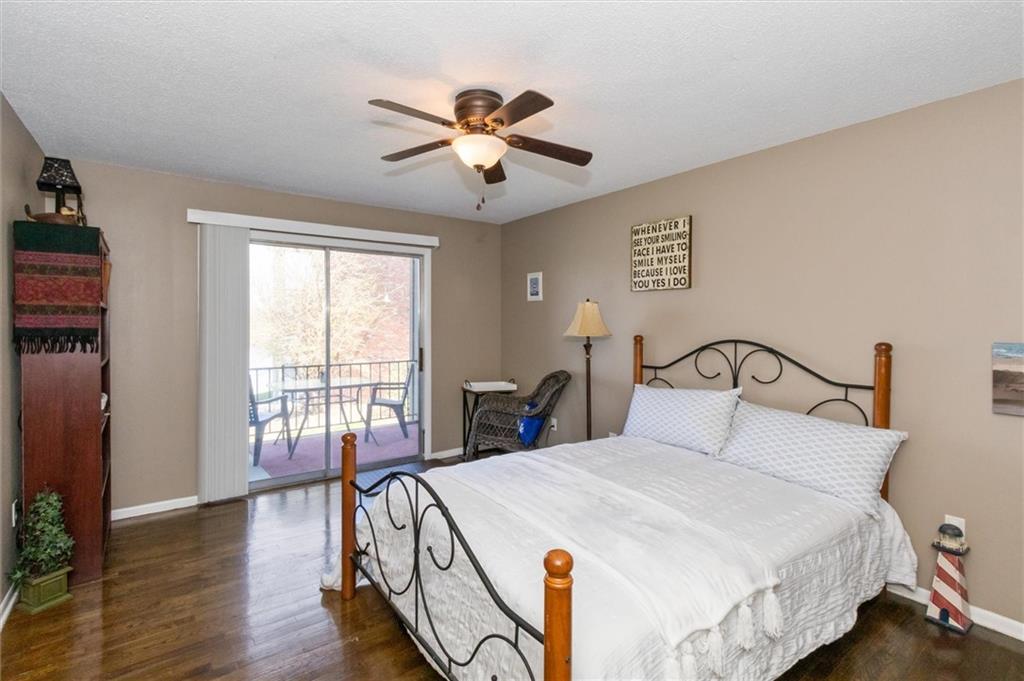 3042 LAKE SHORE DRIVE UNIT C Drive