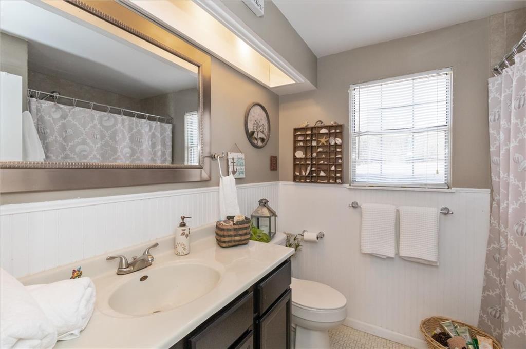3042 LAKE SHORE DRIVE UNIT C Drive