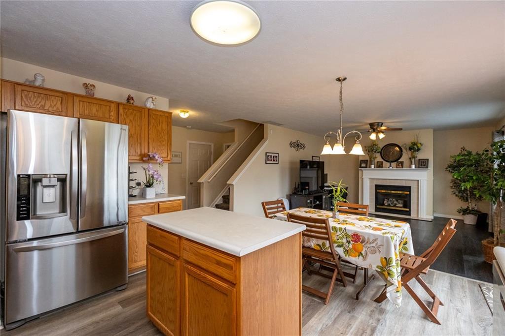 8520 AVIVA Lane