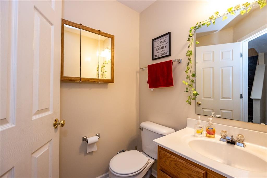 8520 AVIVA Lane