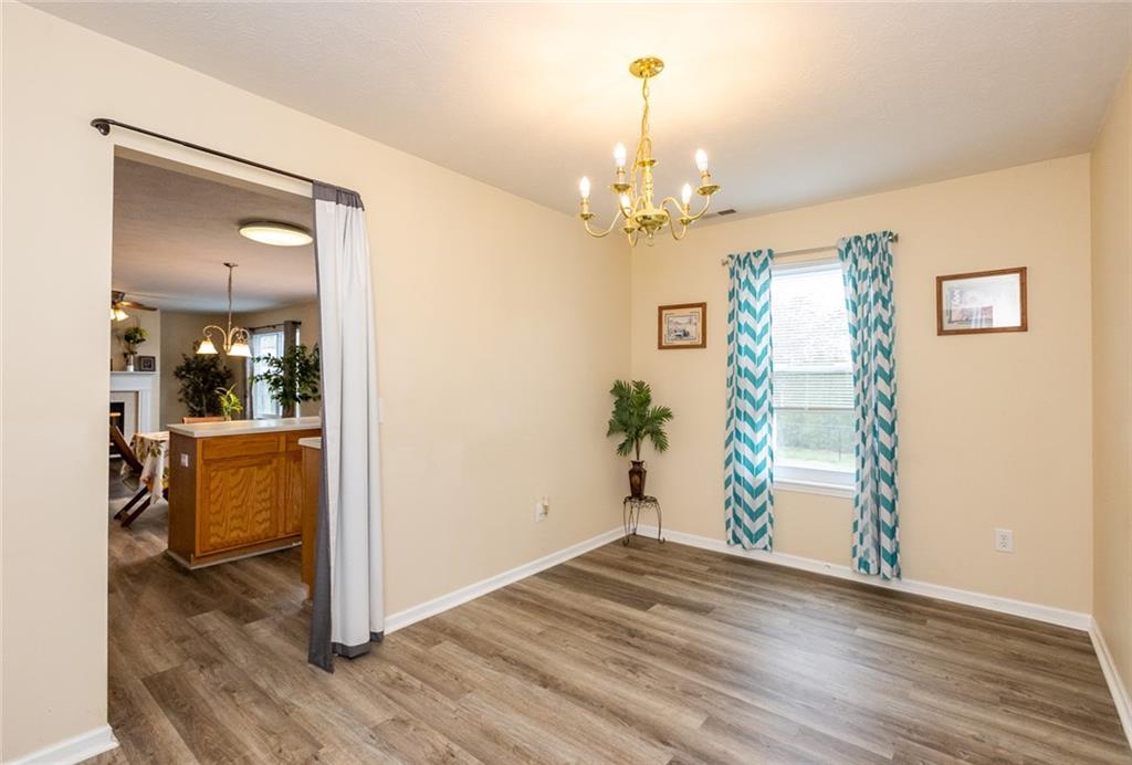 8520 AVIVA Lane