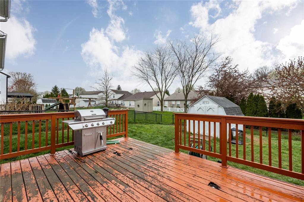 8520 AVIVA Lane