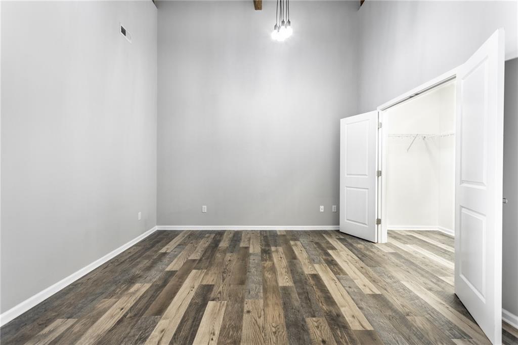 630 N College Avenue Unit: 407