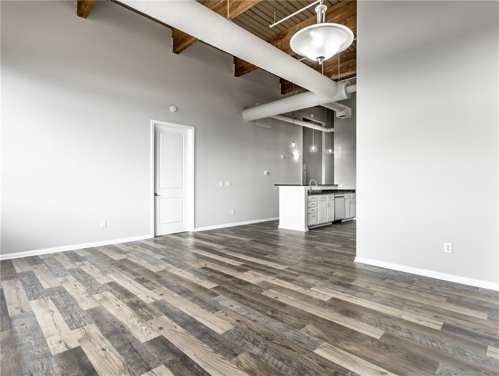 630 N College Avenue Unit: 407