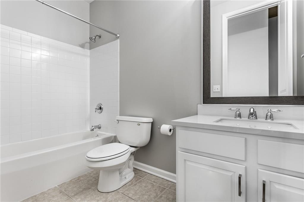 630 N College Avenue Unit: 407