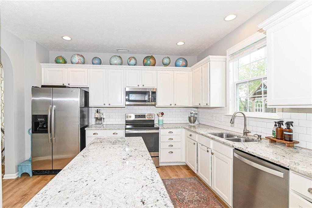 3467 Paisley Pointe
