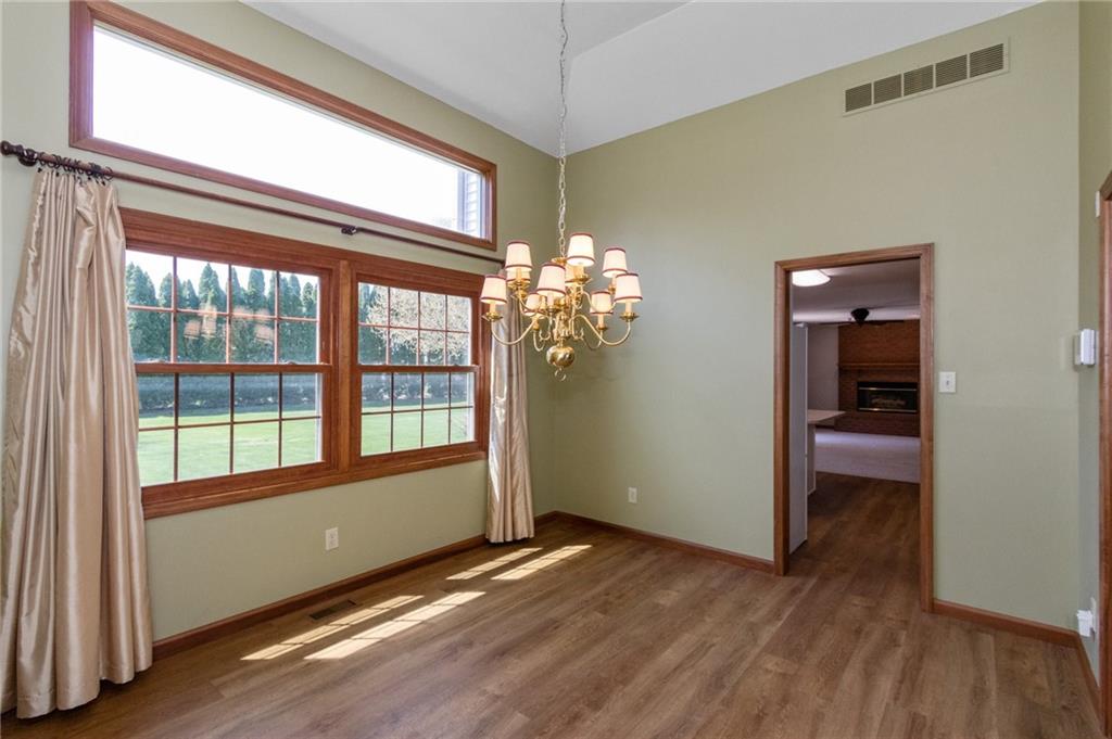 253 Hollowview Court