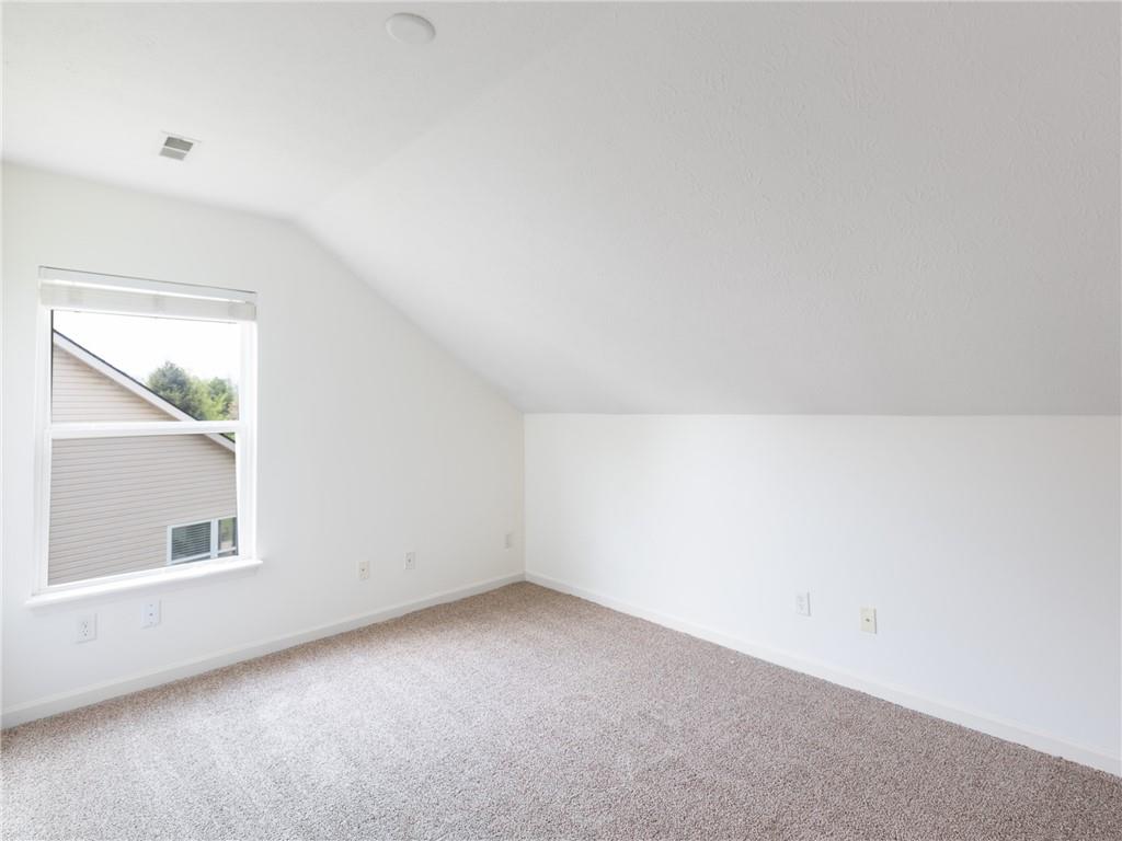 5900 Hollow Oak Trail