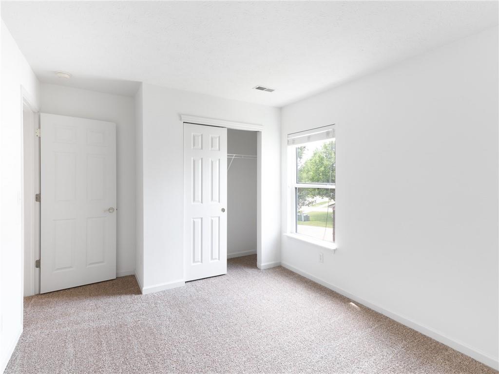 5900 Hollow Oak Trail