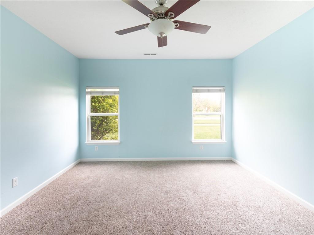 5900 Hollow Oak Trail