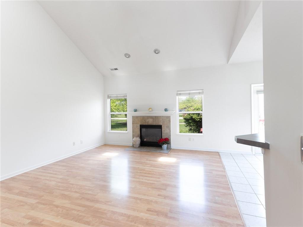 5900 Hollow Oak Trail