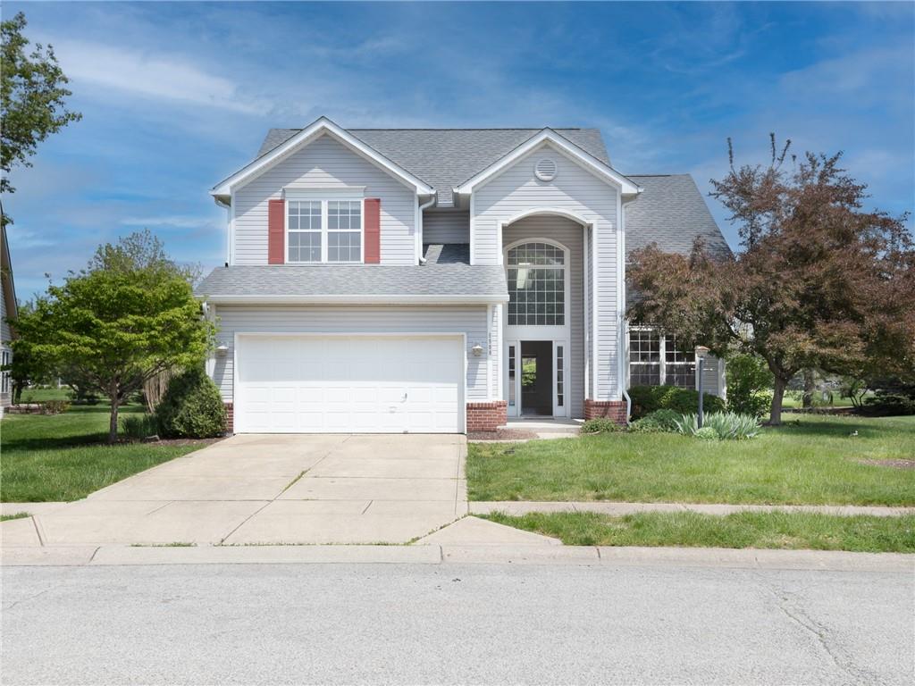 5900 Hollow Oak Trail