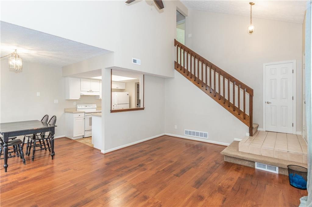 2562 Chaseway Court