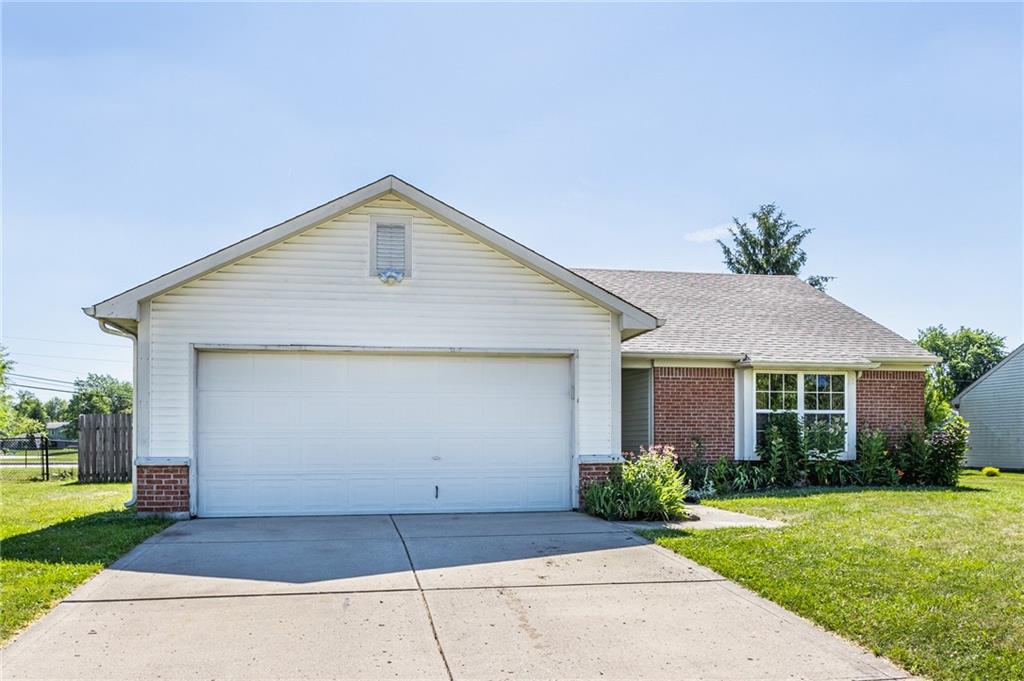951 PEONY Lane