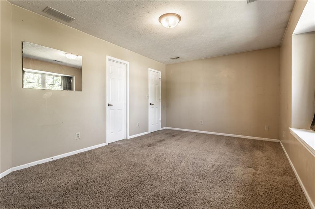 951 PEONY Lane