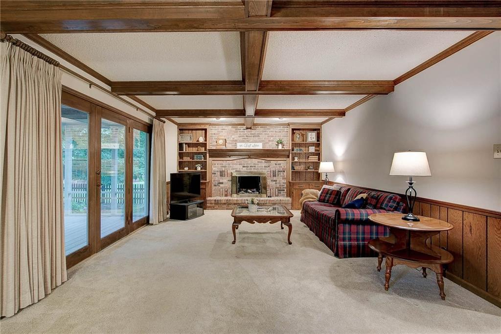 1242 Driftwood Drive