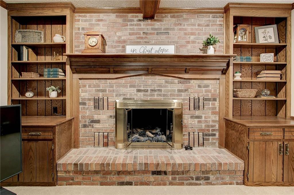 1242 Driftwood Drive
