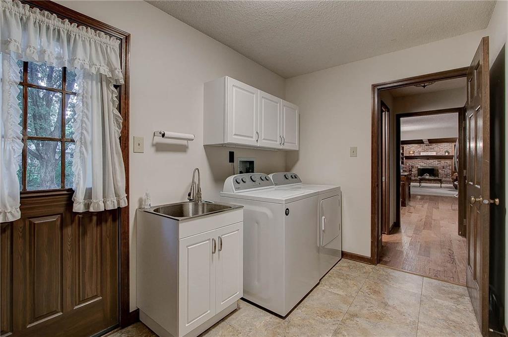 1242 Driftwood Drive