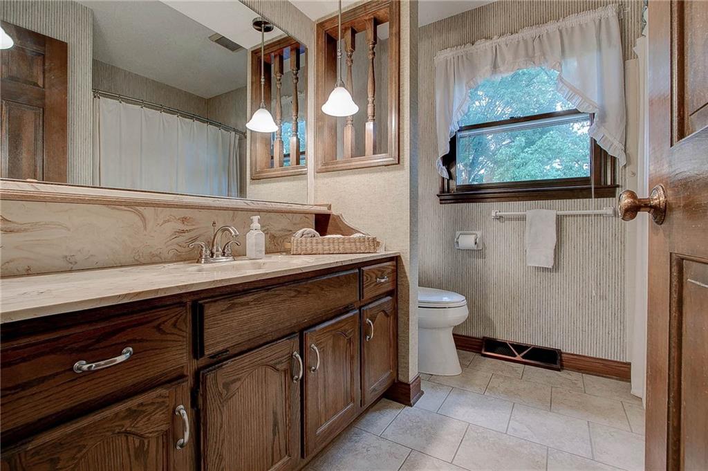 1242 Driftwood Drive