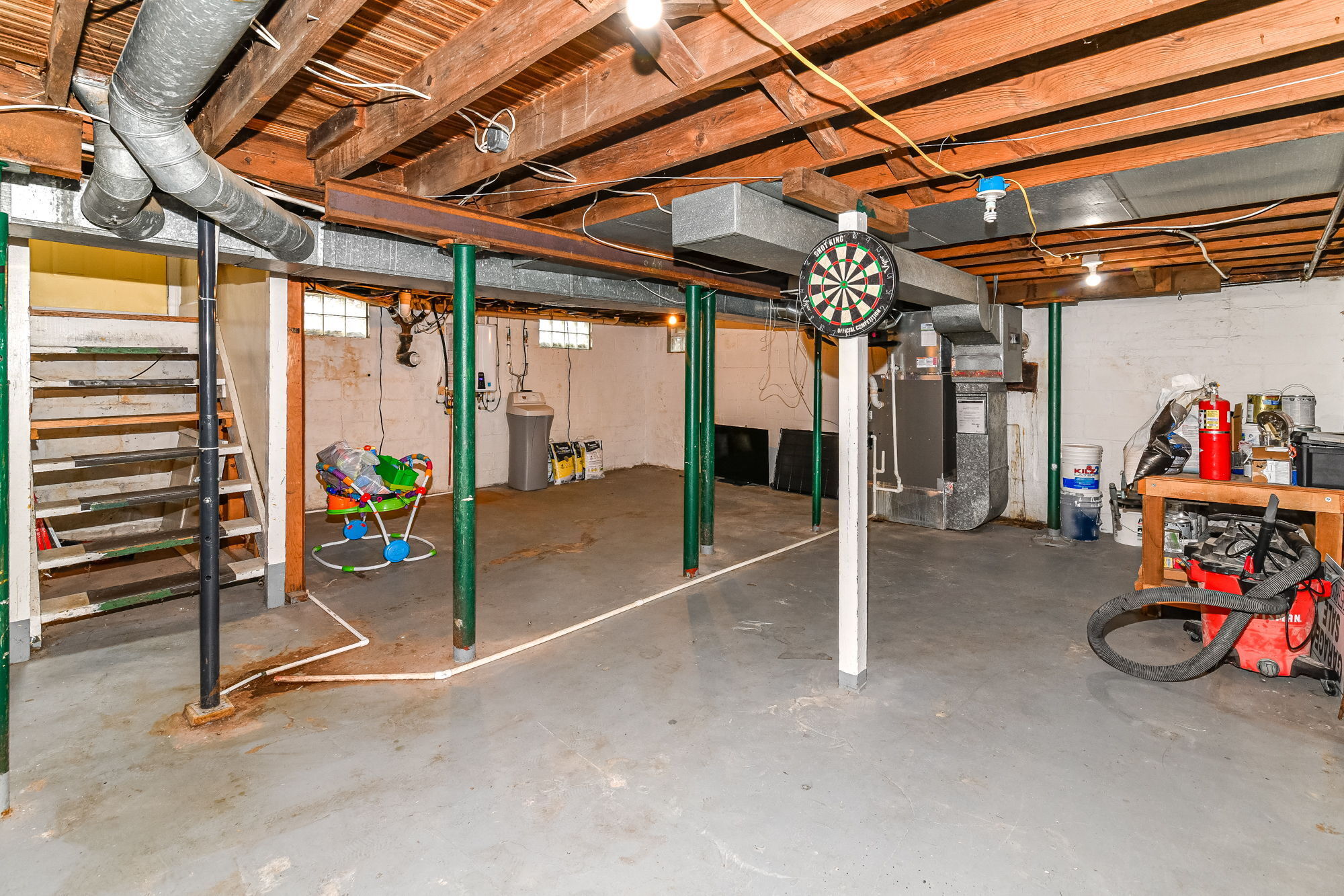 5857 Rosslyn Avenue