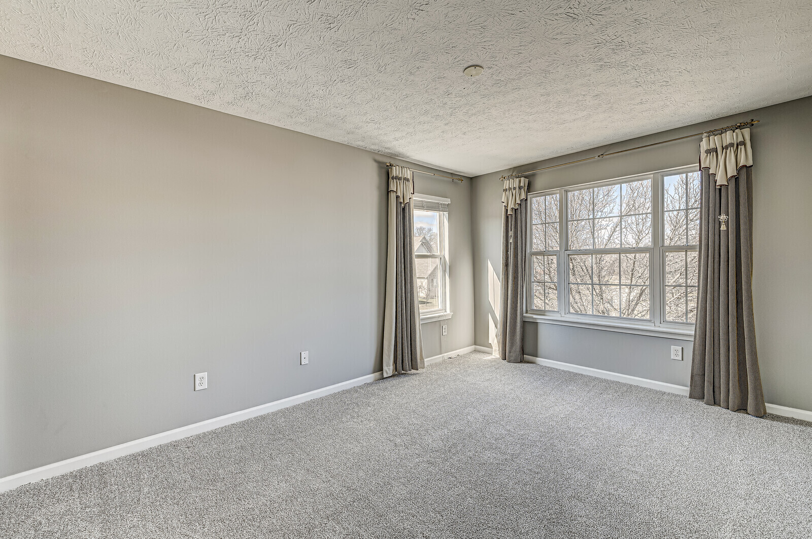 4045 Rowlett Place