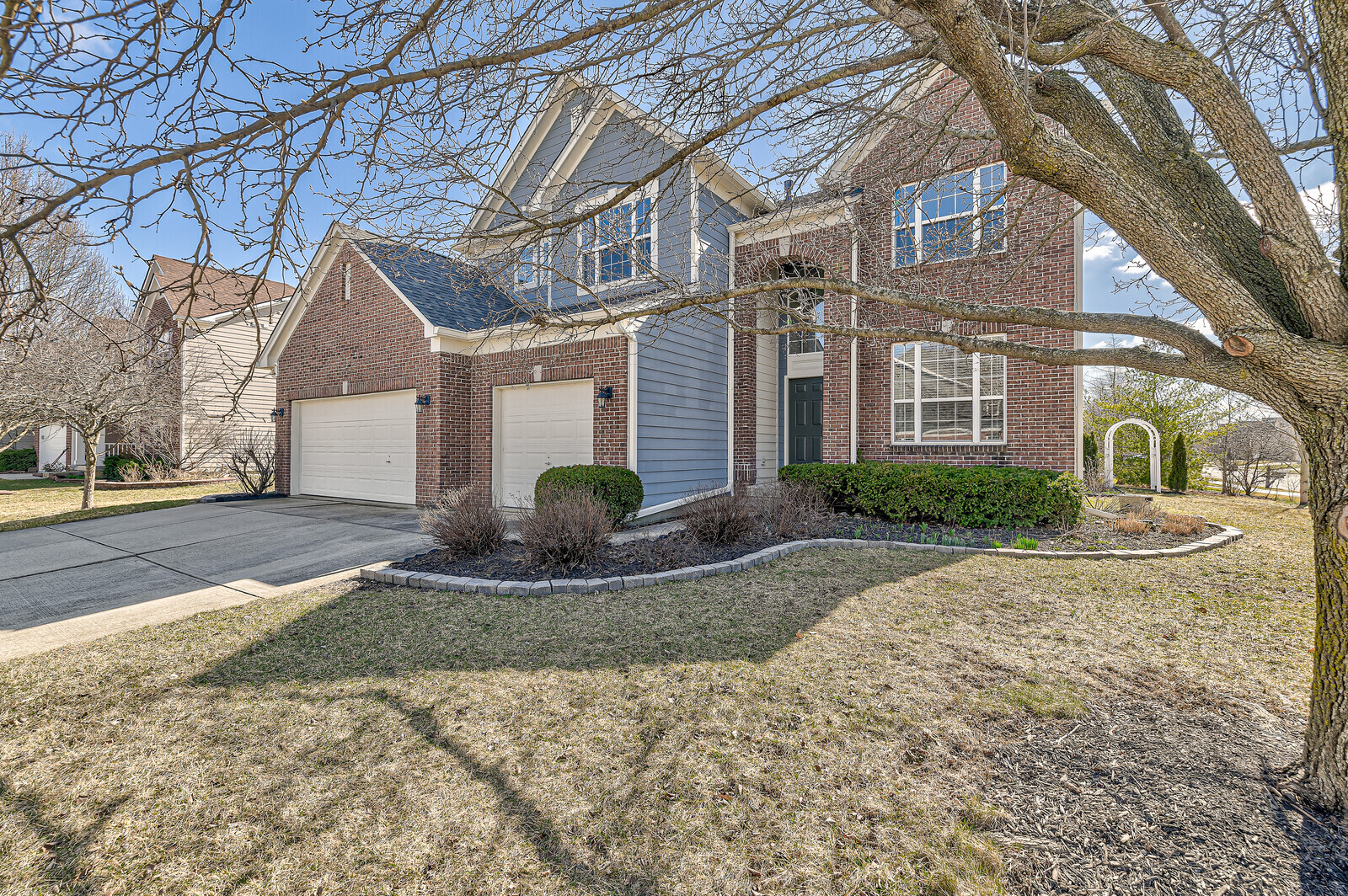 4045 Rowlett Place