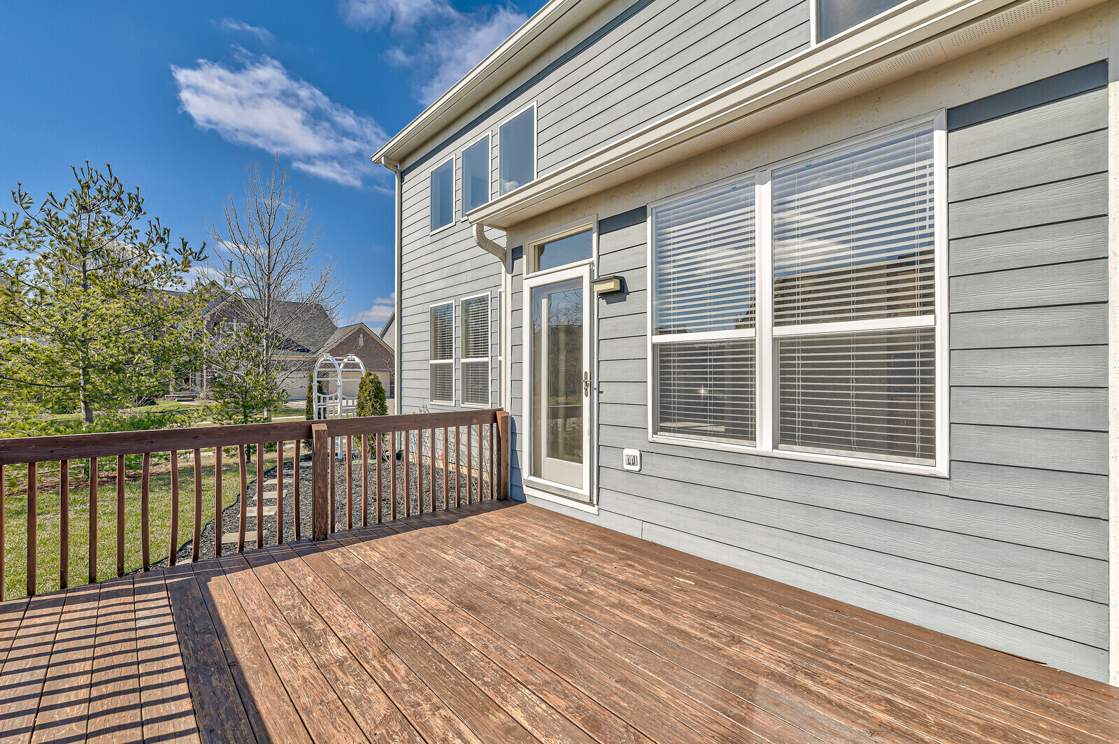 4045 Rowlett Place