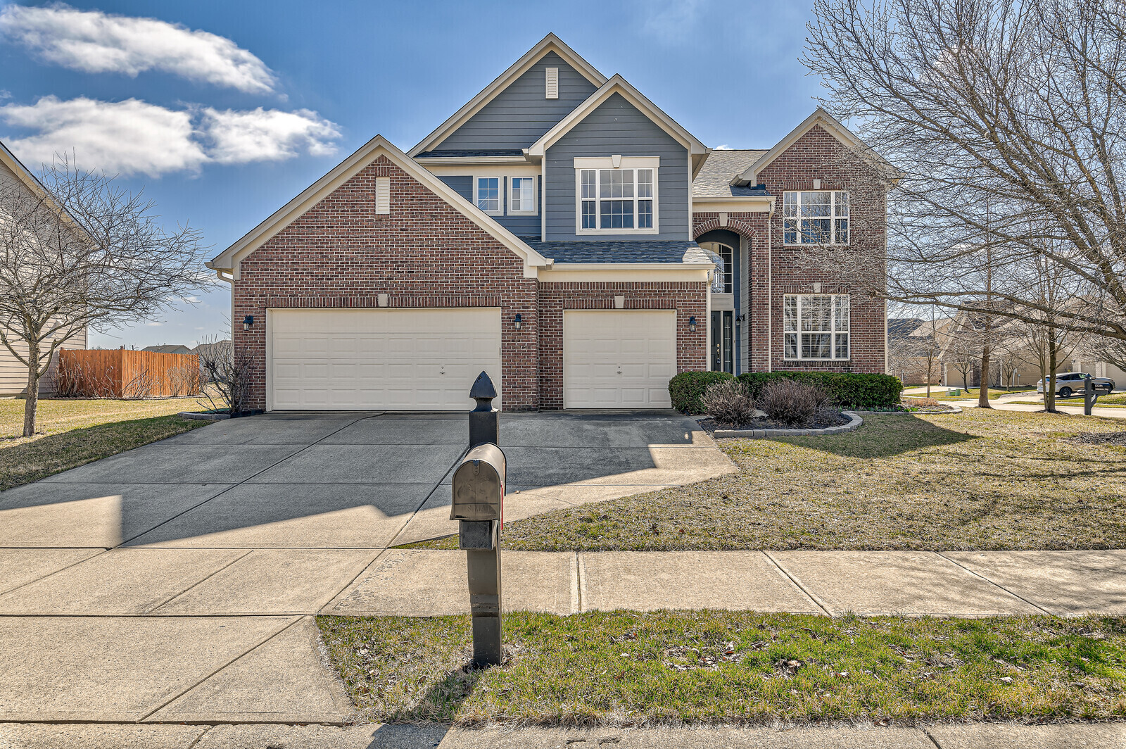 4045 Rowlett Place