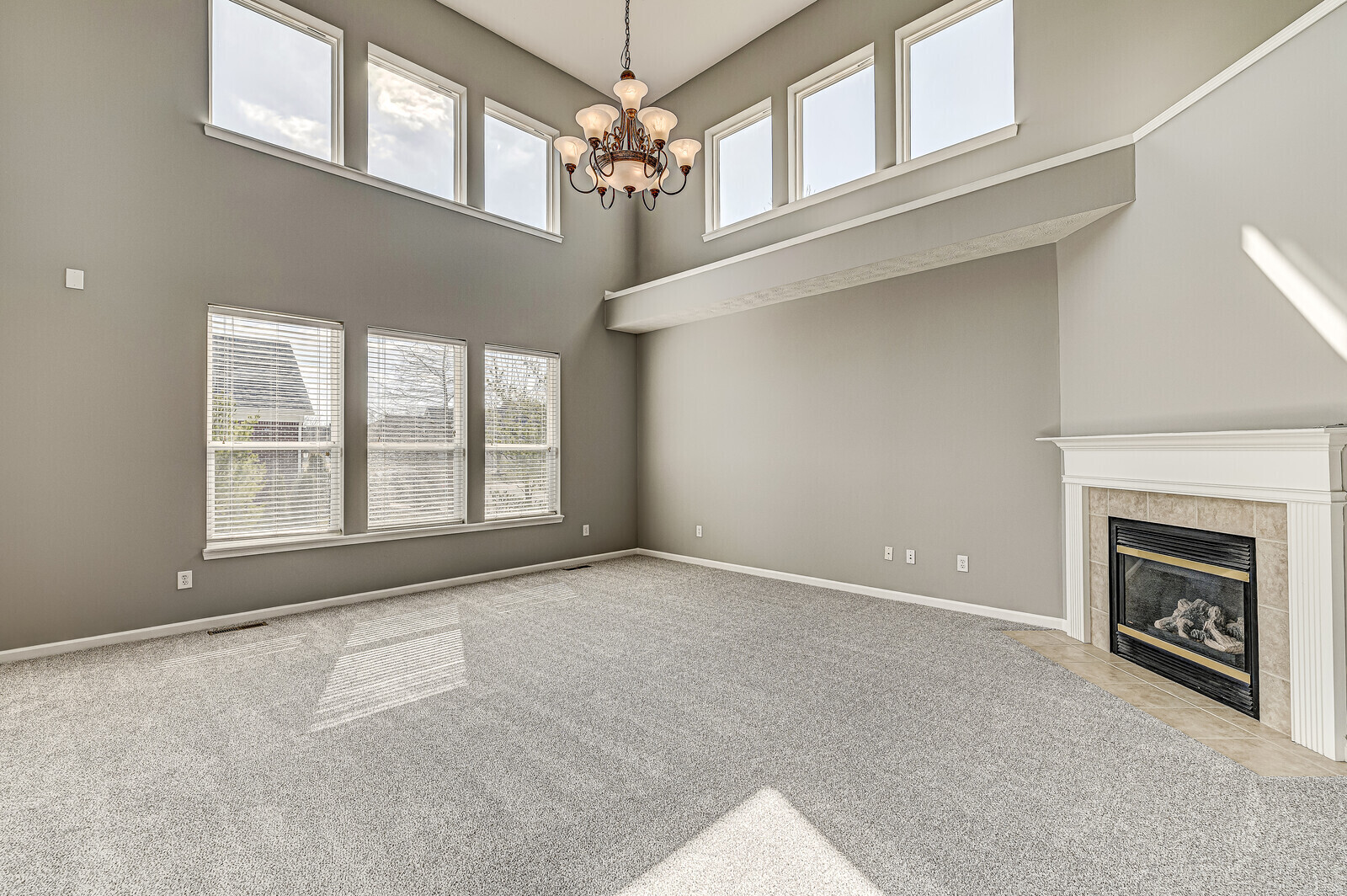 4045 Rowlett Place