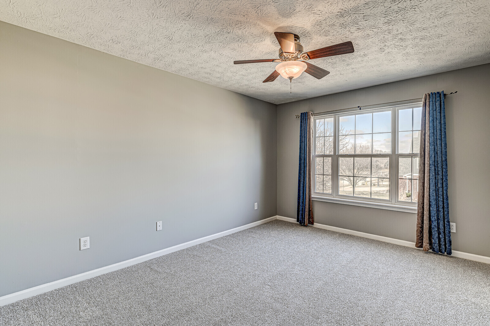 4045 Rowlett Place