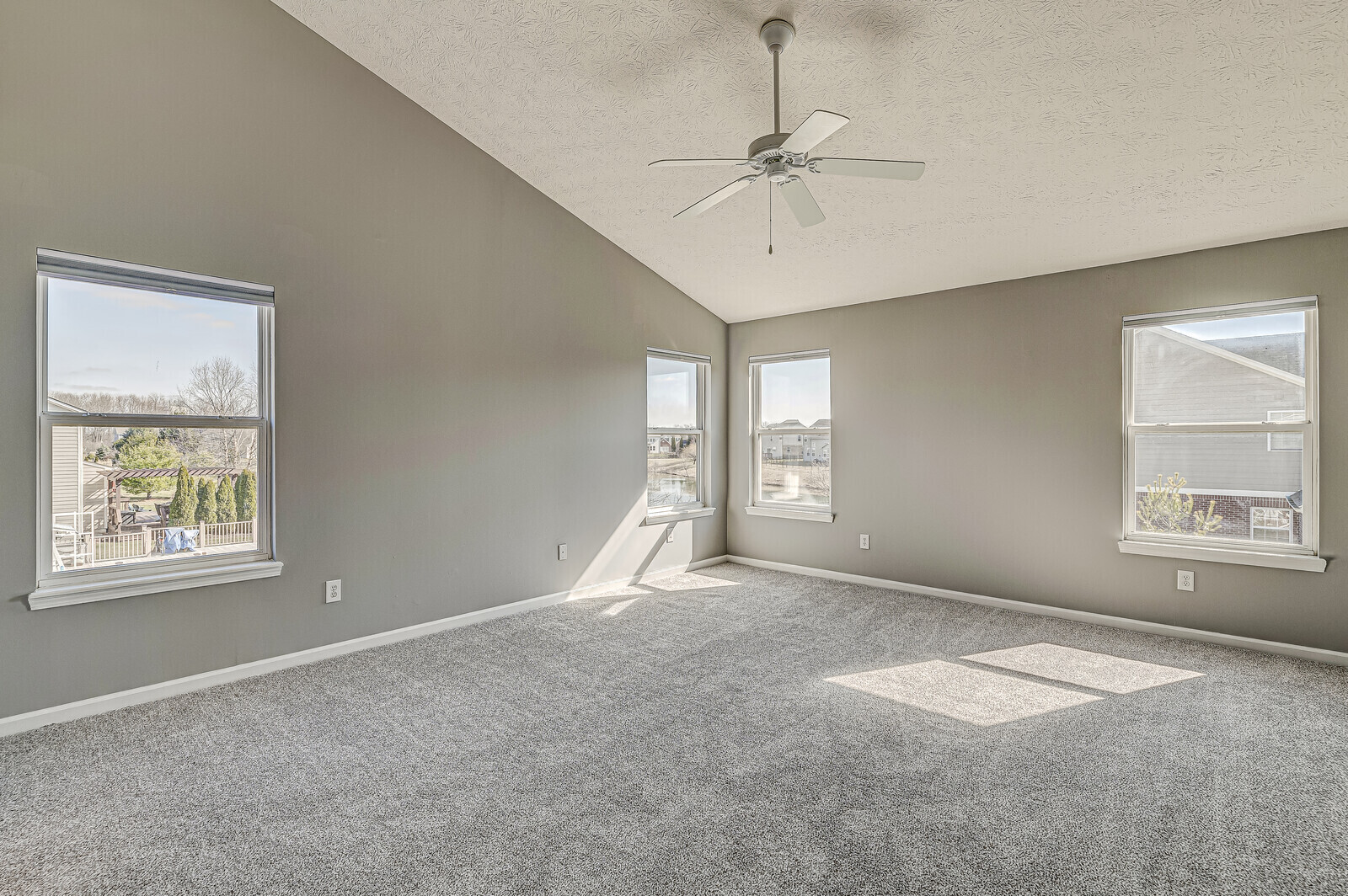4045 Rowlett Place