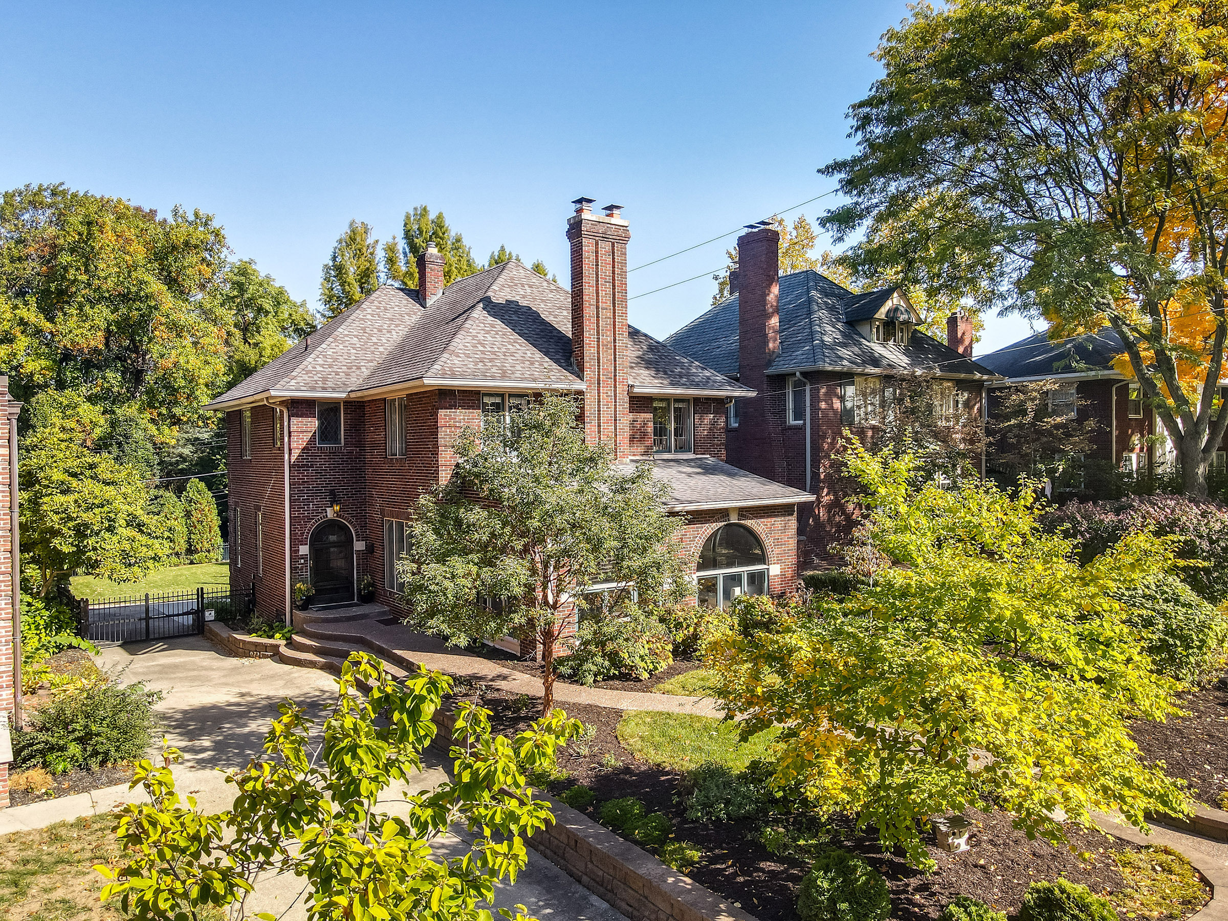 28 E 55th Street