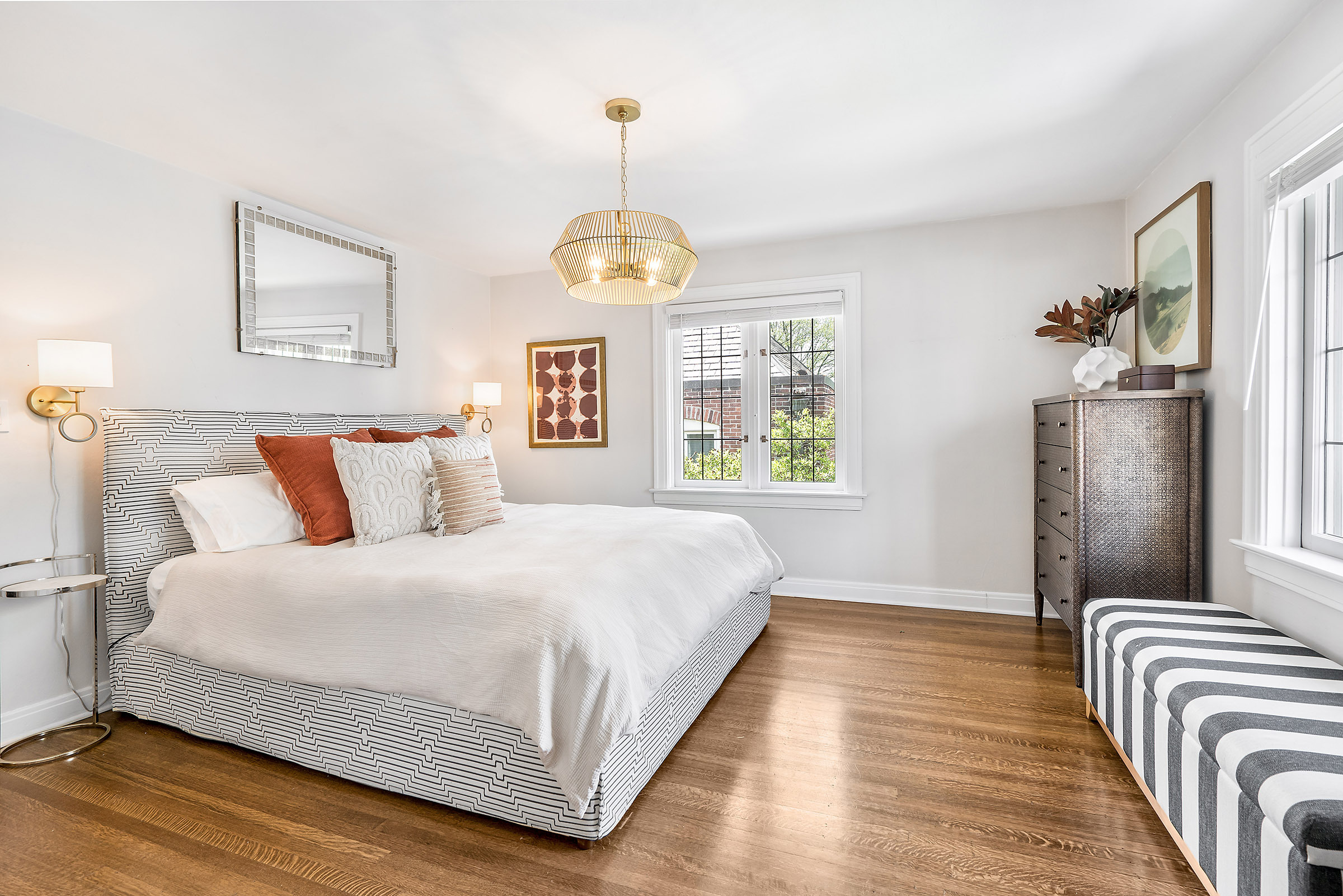 28 E 55th Street