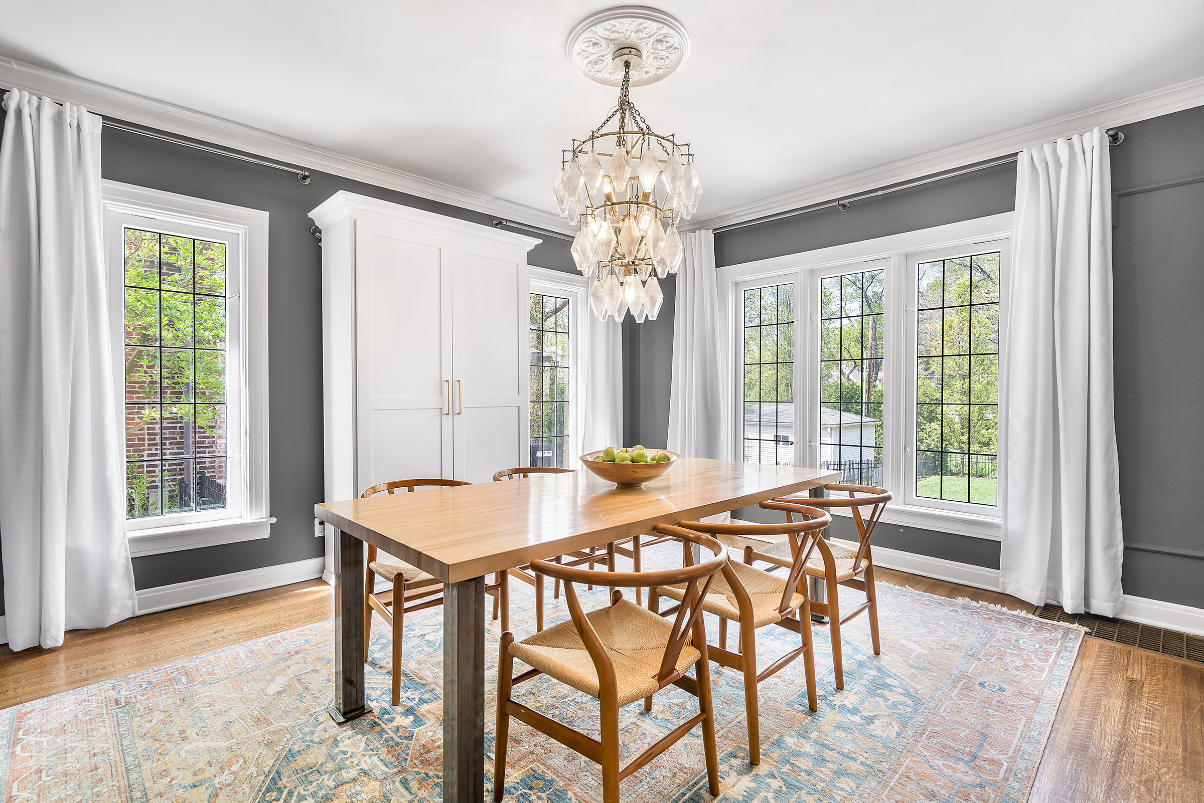 28 E 55th Street