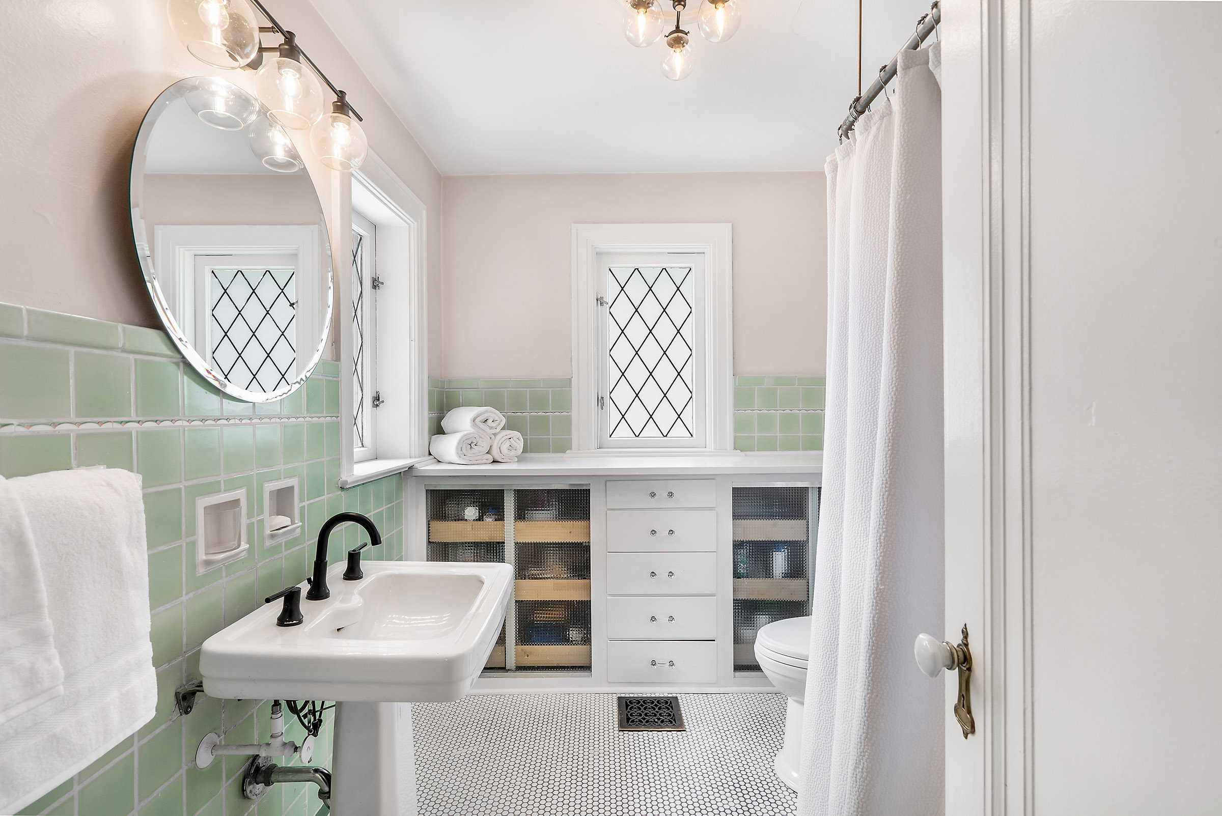 28 E 55th Street