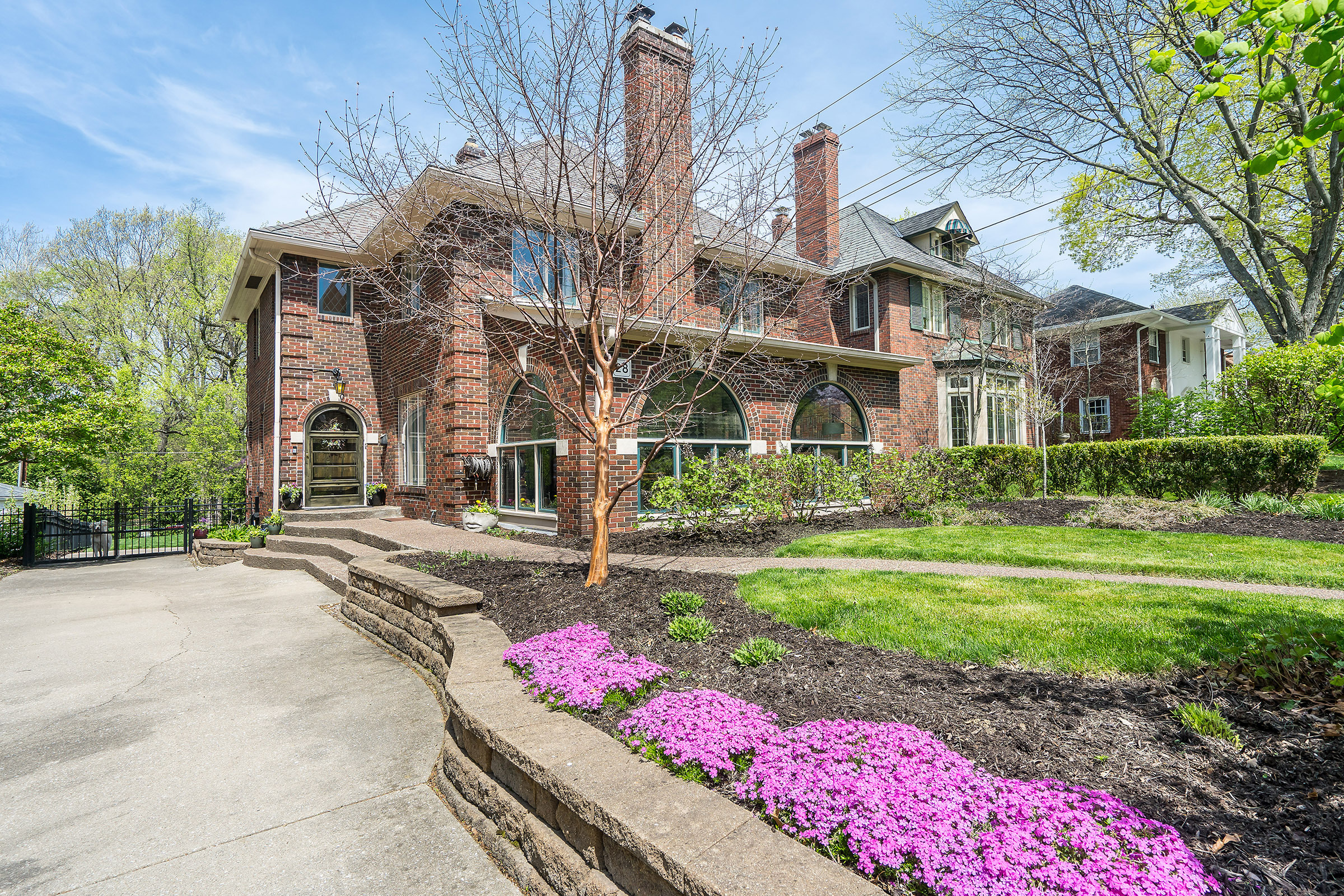 28 E 55th Street
