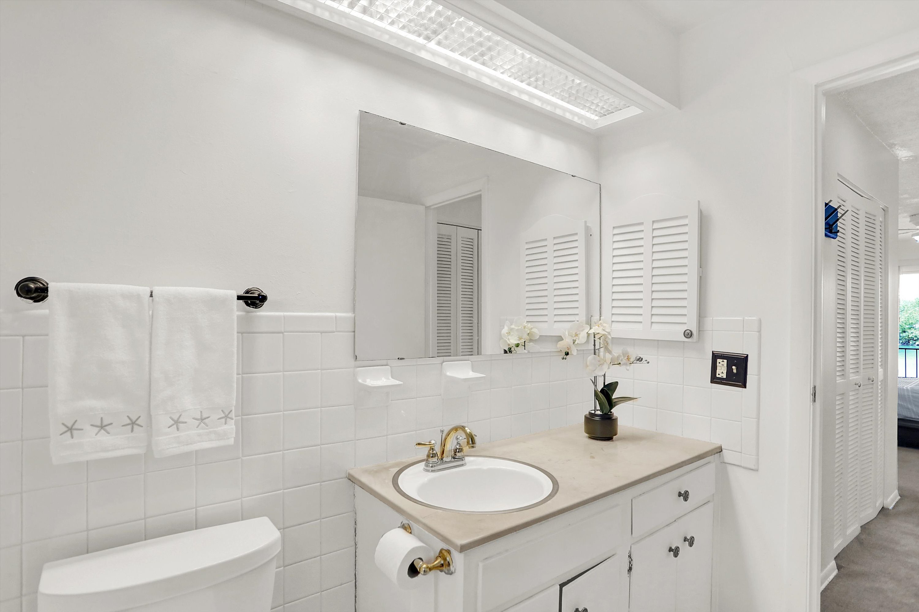 3016 Lake Shore Drive Unit: UNIT F