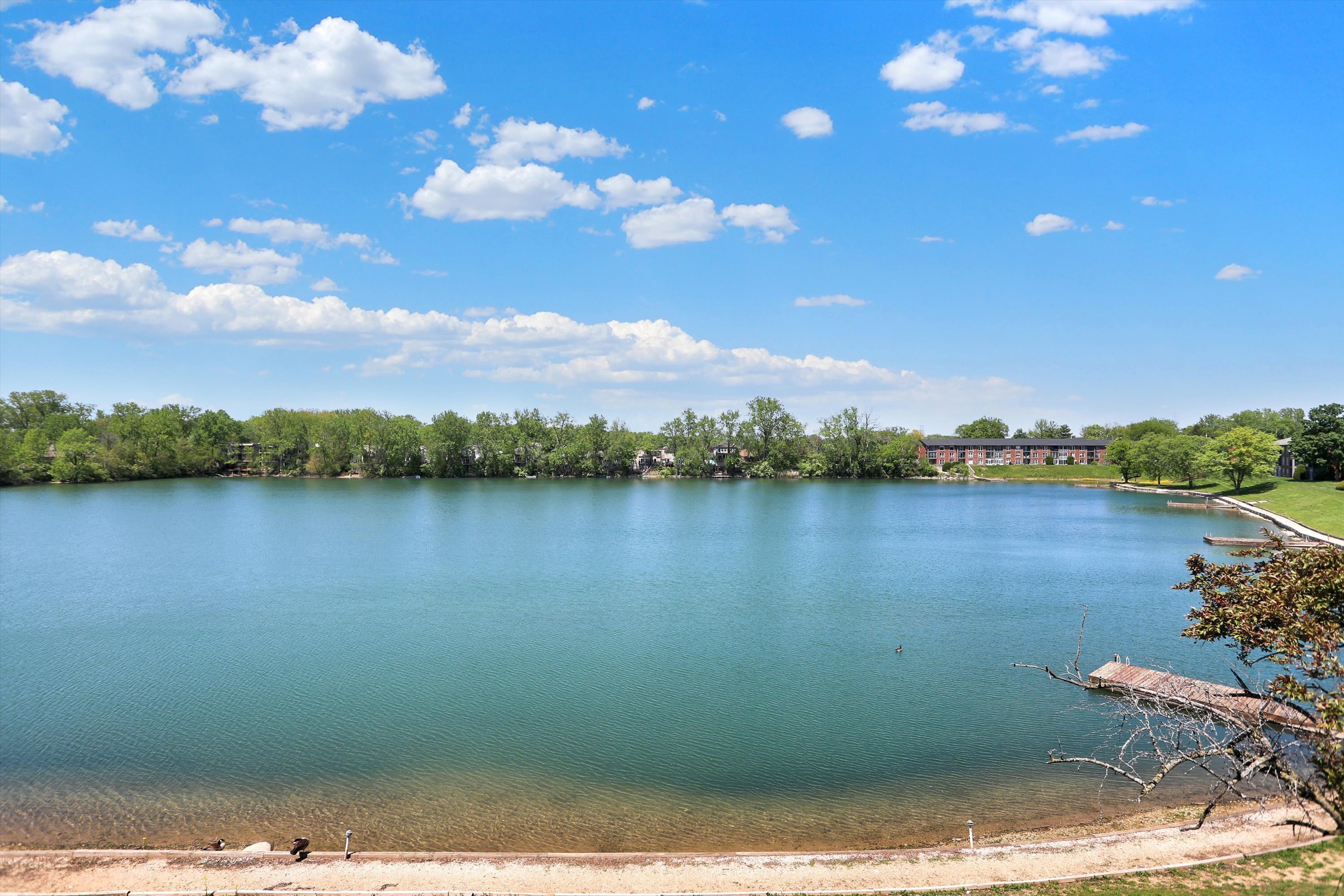 3016 Lake Shore Drive Unit: UNIT F