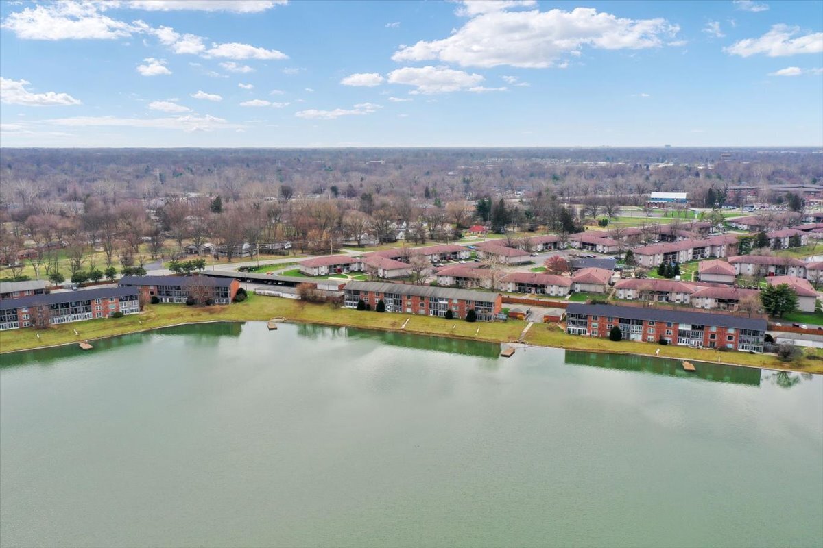 3016 Lake Shore Drive Unit: UNIT F