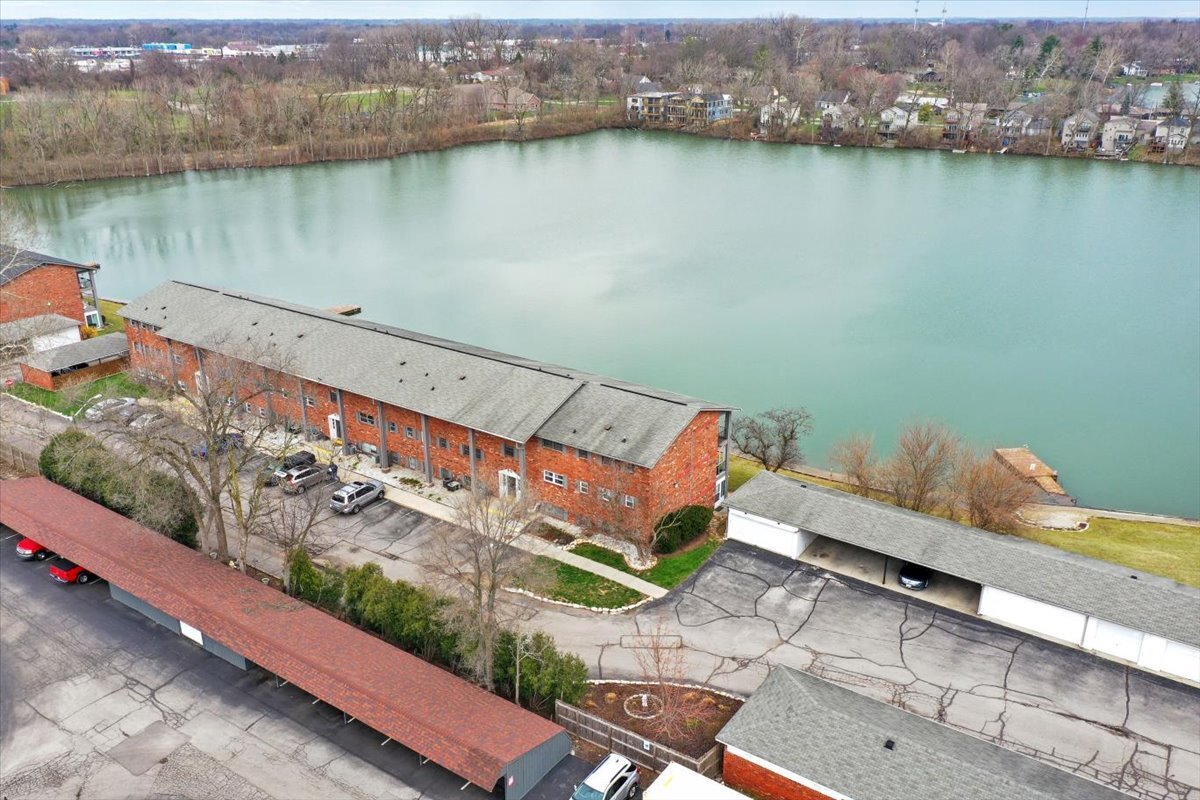 3016 Lake Shore Drive Unit: UNIT F