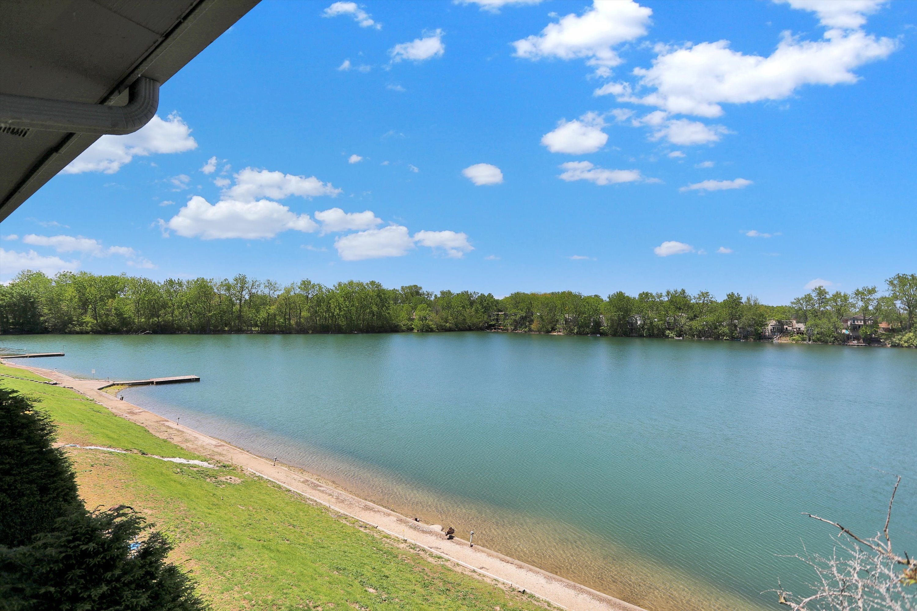 3016 Lake Shore Drive Unit: UNIT F