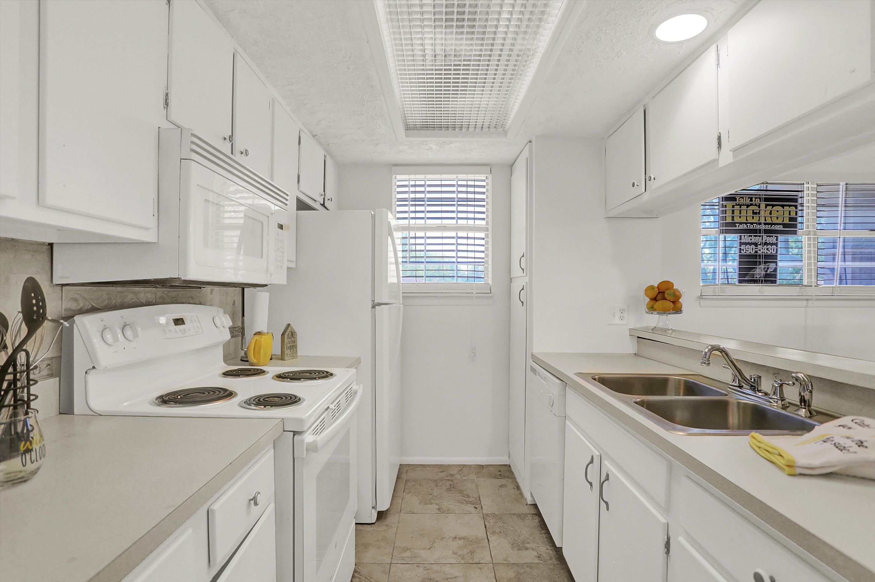 3016 Lake Shore Drive Unit: UNIT F